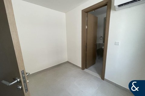 Villa te huur in Al Furjan, Dubai, VAE 4 slaapkamers, 386 vr.m., nr 668219 - foto 15