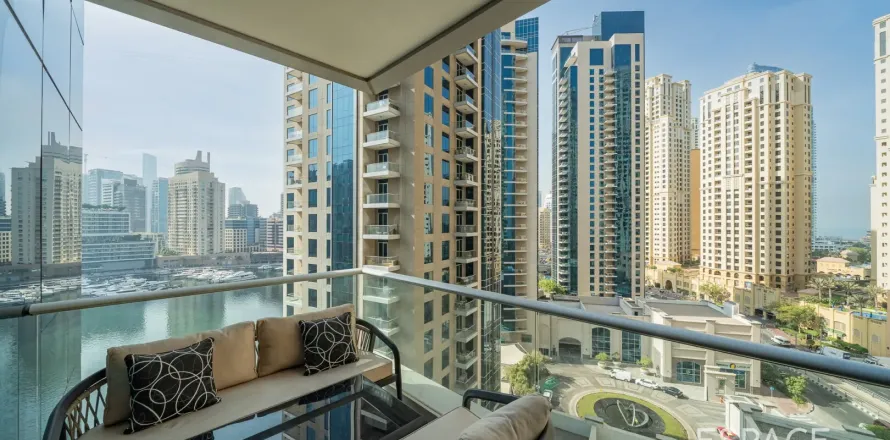Appartamento a Dubai Marina, Dubai, EAU 2 camere da letto, 145 mq. № 649549