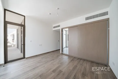 Villa sa Al Furjan, Dubai, UAE 5 silid-tulugan, 455 sq.m. № 649548 - larawan 10