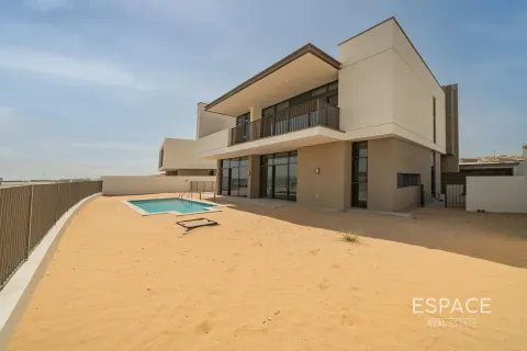 Villa sa Al Furjan, Dubai, UAE 5 silid-tulugan, 455 sq.m. № 649548 - larawan 1