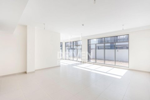 Villa til leie i Dubai South (Dubai World Central), Dubai, Emiratene 5 soverom, 373 kvm Nr. 652970 - Foto 4