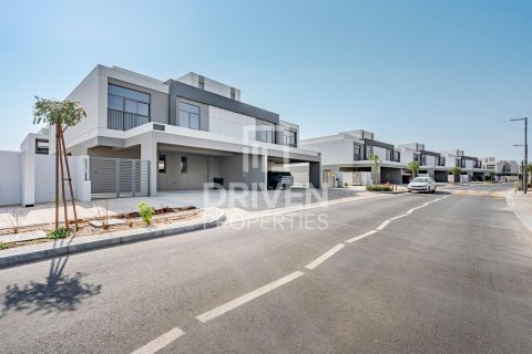 Villa til leie i Dubai South (Dubai World Central), Dubai, Emiratene 5 soverom, 373 kvm Nr. 652970 - Foto 1