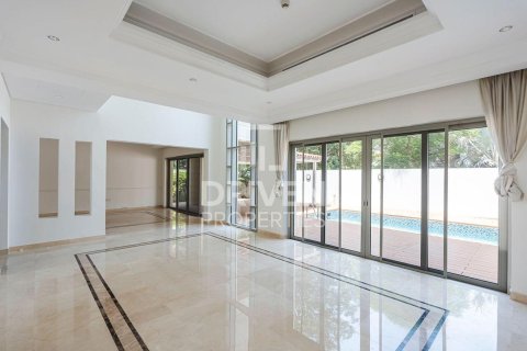 Villa til leie i Mohammed Bin Rashid City, Dubai, Emiratene 4 soverom, 694.73 kvm Nr. 745169 - Foto 4