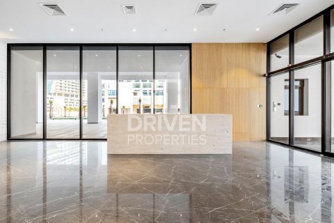 Apartment in Business Bay, Dubai, UAE 3 bedrooms, 145 sq.m. № 603619 - photo 26