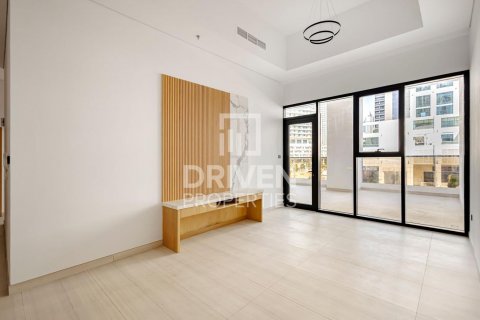 Apartment in Business Bay, Dubai, UAE 3 bedrooms, 145 sq.m. № 603619 - photo 17