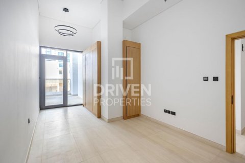 Apartment in Business Bay, Dubai, UAE 3 bedrooms, 145 sq.m. № 603619 - photo 2