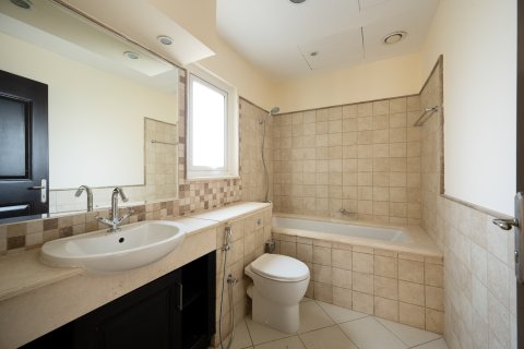 Villa zur Miete in The Villa, Dubai, VAE 4 Schlafzimmer, 384.1 m2 Nr. 750828 - Foto 18