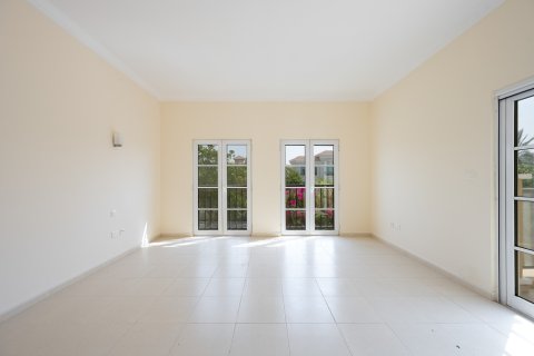 Villa zur Miete in The Villa, Dubai, VAE 4 Schlafzimmer, 384.1 m2 Nr. 750828 - Foto 17