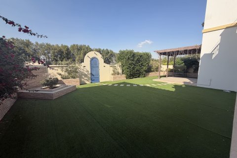 Villa zur Miete in The Villa, Dubai, VAE 4 Schlafzimmer, 384.1 m2 Nr. 750828 - Foto 3