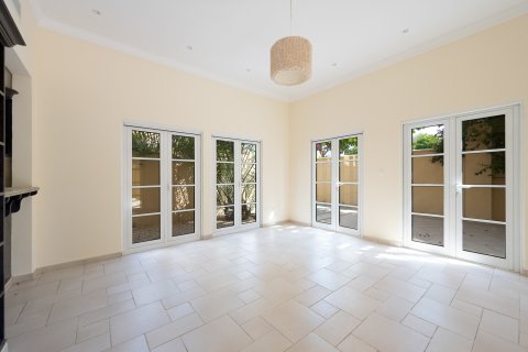 Villa zur Miete in The Villa, Dubai, VAE 4 Schlafzimmer, 384.1 m2 Nr. 750828 - Foto 11