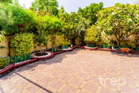 Vila v The Springs, Dubai, SAE 3 spálne, 228.08 m2 č. 733623 - Fotografia 12