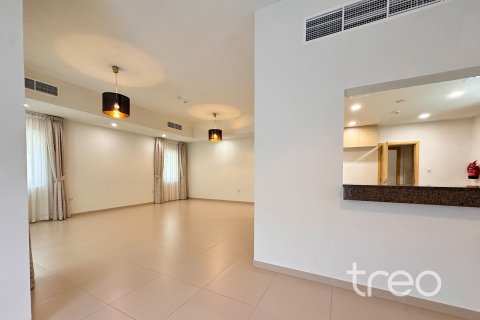 Vila u Dubai, UAE 4 spavaćih soba, 400.04 m2 Br. 733621 - fotografija 4