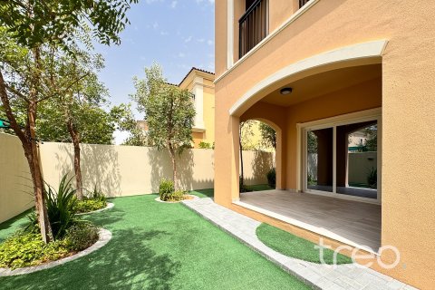 Vila u Dubai, UAE 4 spavaćih soba, 400.04 m2 Br. 733621 - fotografija 13