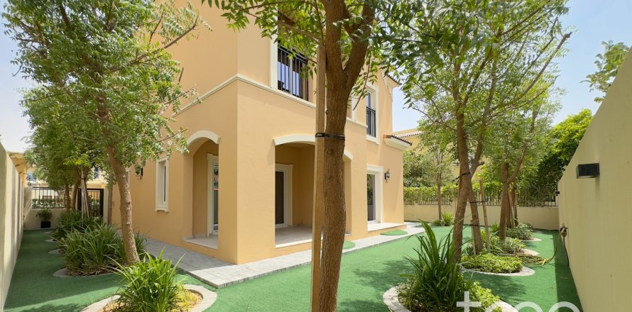 Vila u Dubai, UAE 400.04 m2, 4 spavaćih soba Br. 733621