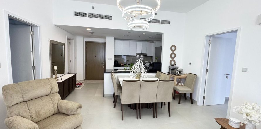 Квартира в Дубай, ОАЭ 2 спальни, 119.7м2 № 655817