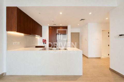 Appartement te huur in Jumeirah, Dubai, VAE 2 slaapkamers, 112.51 vr.m., nr 754273 - foto 9