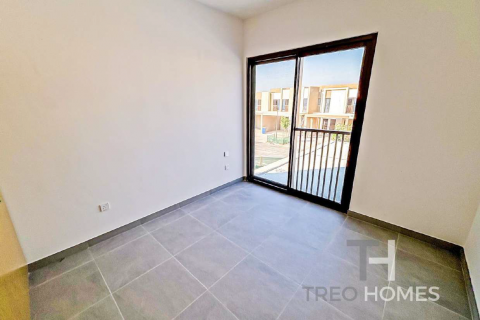Shtëpi në qytet në Dubai, Emiratet e Bashkuara Arabe 4 dhoma gjumi, 216 m2. № 595591 - Foto 11