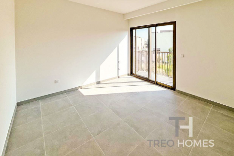 Shtëpi në qytet në Dubai, Emiratet e Bashkuara Arabe 4 dhoma gjumi, 216 m2. № 595591 - Foto 5