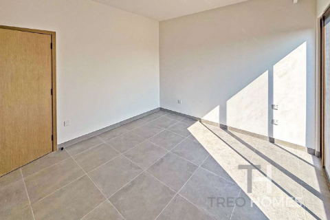 Shtëpi në qytet në Dubai, Emiratet e Bashkuara Arabe 4 dhoma gjumi, 216 m2. № 595591 - Foto 13