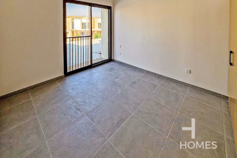 Shtëpi në qytet në Dubai, Emiratet e Bashkuara Arabe 4 dhoma gjumi, 216 m2. № 595591 - Foto 8