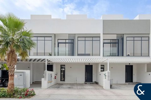 Jumeirah Golf Estates、Dubai、UAE にあるヴィラの賃貸物件 3ベッドルーム、178 m2、No668456 - 写真 2