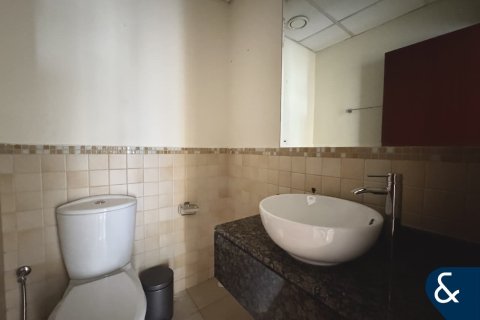 Зняти в оренду квартиру в Джумейра Бич Резиденс, Дубай, ОАЕ 3 спальні, 179м2, № 668458 - фото 9