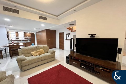 Willa do wynajęcia w Jumeirah Village Circle, Dubai, ZEA 4 sypialnie, 161 mkw., nr 668457 - zdjęcie 2