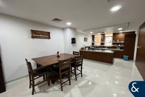 Willa do wynajęcia w Jumeirah Village Circle, Dubai, ZEA 4 sypialnie, 161 mkw., nr 668457 - zdjęcie 3