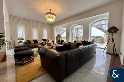 Vila u gradu Arabian Ranches, Dubai, UAE 5 spavaće sobe, 1552 m2 Br. 668578 - Slika 4