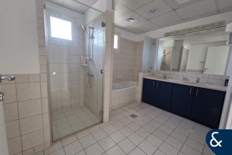 Vilă de închiriat în Meadows, Dubai, EAU 3 dormitoare, 56 mp. №668581 - poză 13