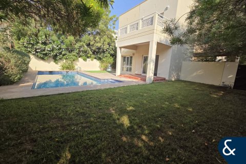 Vilă de închiriat în Meadows, Dubai, EAU 3 dormitoare, 56 mp. №668581 - poză 9