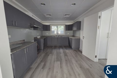 Vilă de închiriat în Meadows, Dubai, EAU 3 dormitoare, 56 mp. №668581 - poză 3