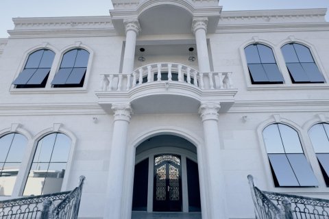 Villa en venta en Seih Al Uraibi, Ras Al Khaimah, EAU 10 dormitorios, 1394 m2 № 656876 - foto 7