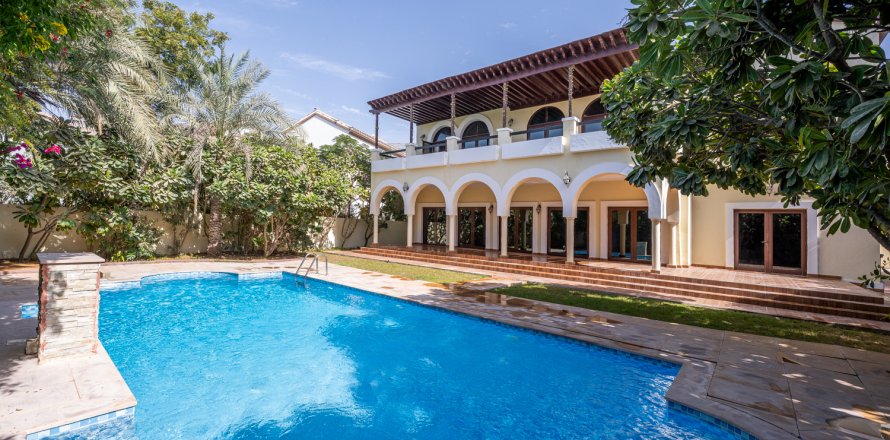 Villa asukohaga The Villa, Dubai, AÜE: 5 magamistoaga, 1221.21 m² Nr 757483