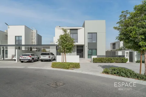 Willa na sprzedaż w Al Furjan, Dubai, ZEA 4 sypialnie, 404 mkw., nr 649797 - zdjęcie 1