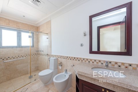 Βίλα σε Palm Jumeirah, Dubai, ΗΑΕ 5 υπνοδωμάτια, 650 τ.μ. Αρ. 649812 - φωτογραφία 11