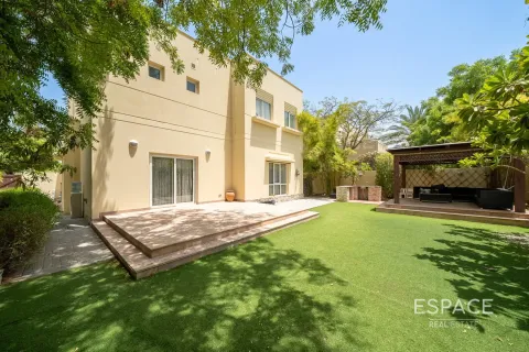 Huvila Meadows, Dubai, Arabiemiraatit 4 makuuhuonetta, 337 m2 № 649798 - kuva 1