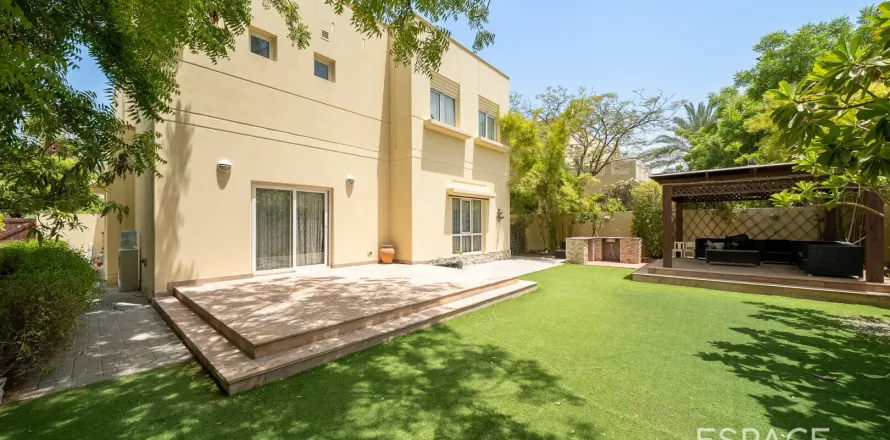 Huvila Meadows, Dubai, Arabiemiraatit 4 makuuhuonetta, 337 m2 № 649798