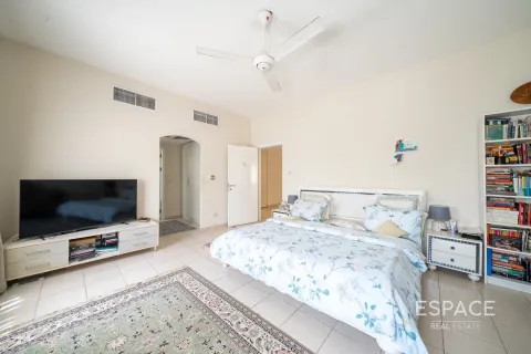 Huvila Meadows, Dubai, Arabiemiraatit 4 makuuhuonetta, 337 m2 № 649798 - kuva 15
