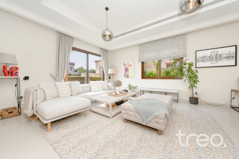 Villa Arabian Ranches 2, Dubaijā, AAE 4 istabas, 400.32 m2 Nr. 753632 - attēls 4