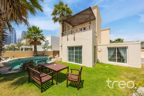 Vila u gradu Meadows, Dubai, UAE 4 spavaće sobe, 352.2 m2 Br. 753631 - Slika 2