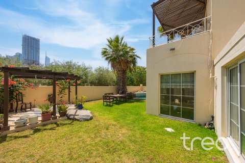 Vila u gradu Meadows, Dubai, UAE 4 spavaće sobe, 352.2 m2 Br. 753631 - Slika 3