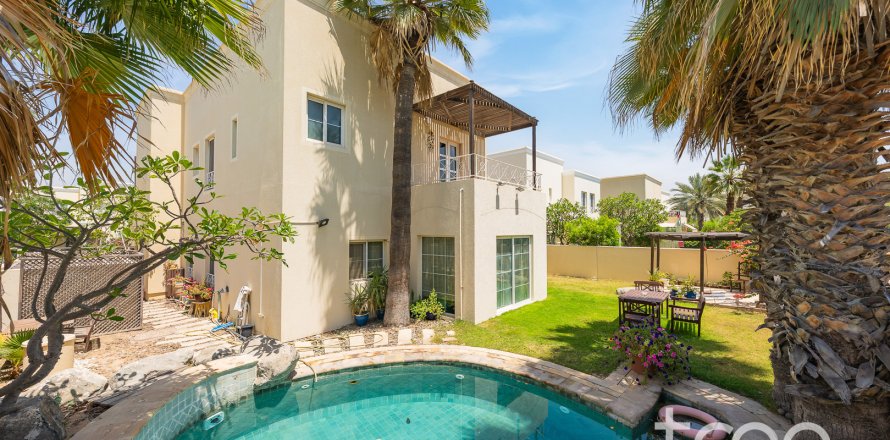 Vila u gradu Meadows, Dubai, UAE 4 spavaće sobe, 352.2 m2 Br. 753631