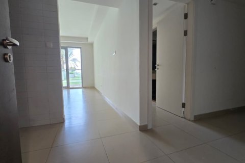 Ras Al Khaimah, संयुक्त अरब अमीरात में अपार्टमेंट, 2 बेडरूम, 98 वर्ग मीटर, संख्या 734678 - फ़ोटो 3