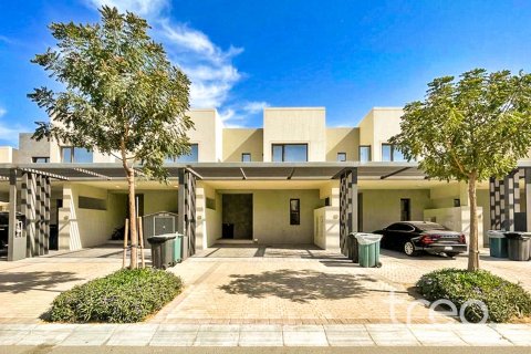 Casa urbana em Dubai South (Dubai World Central), Dubai, EAU 3 quartos, 180.79 m2 № 758913