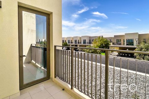 Townhouse in Dubai South (Dubai World Central), Dubai, UAE 3 bedrooms, 180.79 sq.m. № 758913 - photo 9