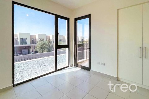 Townhouse in Dubai South (Dubai World Central), Dubai, UAE 3 bedrooms, 180.79 sq.m. № 758913 - photo 7