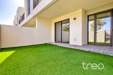 Townhouse in Dubai South (Dubai World Central), Dubai, UAE 3 bedrooms, 180.79 sq.m. № 758913 - photo 12