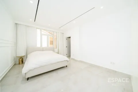 וילה להשכרה ב Palm Jumeirah, Dubai, איחוד האמירויות  4 חדרי שינה, 483 מ"ר, מספר 650050 - תמונה 13