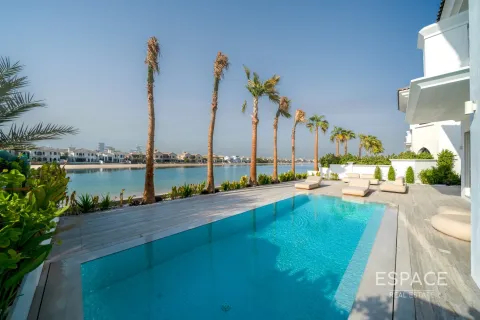 וילה להשכרה ב Palm Jumeirah, Dubai, איחוד האמירויות  4 חדרי שינה, 483 מ"ר, מספר 650050 - תמונה 19